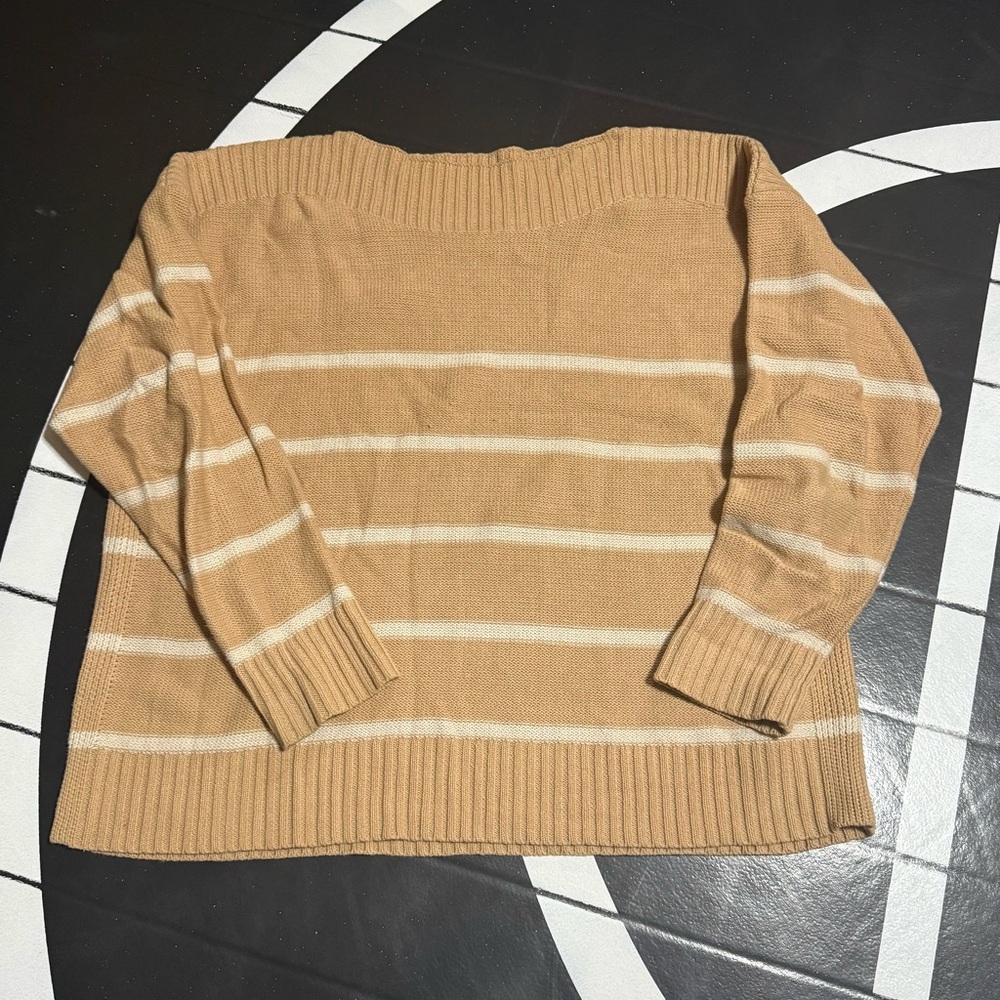 Time and Tru Beige Ribbed Sweater